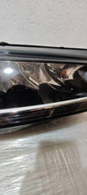 Laden Sie das Bild in den Galerie-Viewer, Frontscheinwerfer Skoda Octavia IV 5E4941016 LED Rechts Scheinwerfer Headlight SCH5759348005py