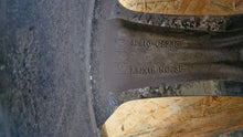Load image into Gallery viewer, 1x Alufelge 18 Zoll 7.5" 5x114.3 49ET Glanz Grau 52910C5230 Kia Sorento I FEL7448405394lh