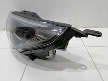 Laden Sie das Bild in den Galerie-Viewer, Frontscheinwerfer Hyundai I30 III 92101G4600 Full LED Links Headlight