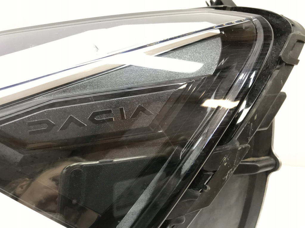 Frontscheinwerfer Dacia Sandero III Logan 260601750R Links Headlight