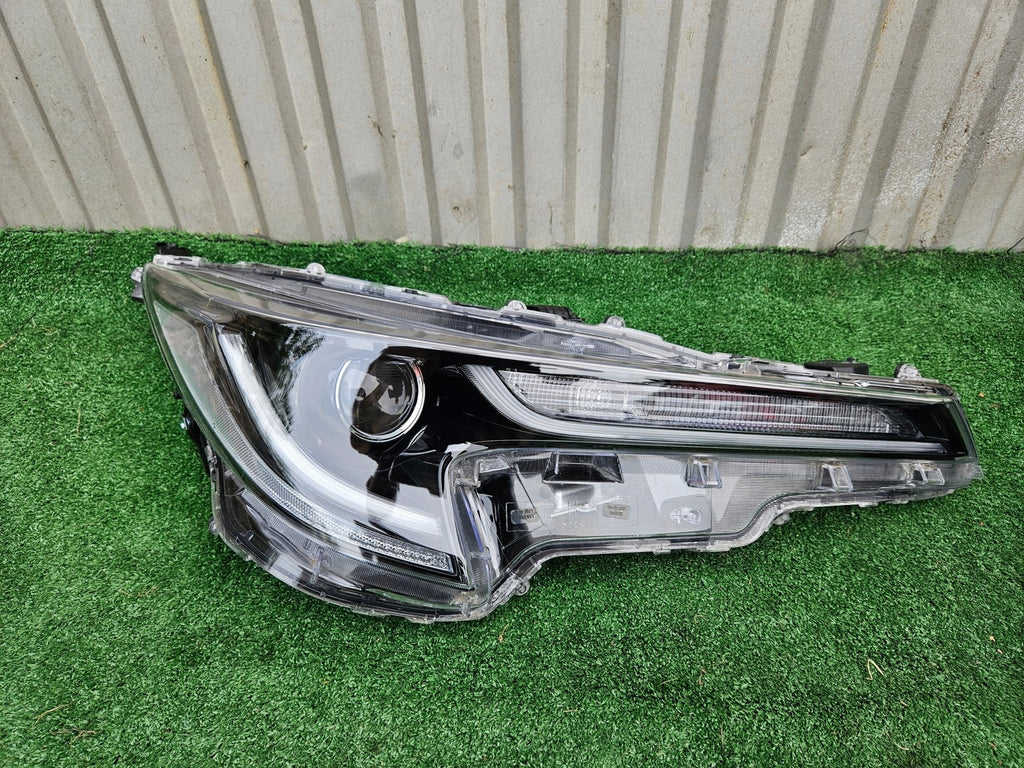 Frontscheinwerfer Toyota Corolla 81110-02S70 LED Ein Stück (Rechts oder Links) SCH2985299110rn