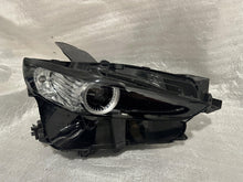 Laden Sie das Bild in den Galerie-Viewer, Frontscheinwerfer Mazda Cx30 DGJ1-51030 LED Rechts Scheinwerfer Headlight SCH7317009845me