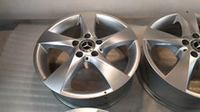 Laden Sie das Bild in den Galerie-Viewer, 4x Alufelge 17 Zoll 7.0" 5x112 51ET A4474012200 Mercedes-Benz Marco Polo FEL7367861057tq
