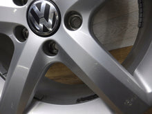 Laden Sie das Bild in den Galerie-Viewer, 4x Alufelge 17 Zoll 6.5" 5x112 39ET Silber 1K8071497A VW Scirocco Golf Rim Wheel FEL6997265717xa