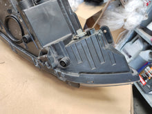 Load image into Gallery viewer, Frontscheinwerfer Hyundai Elantra 92101-F2100 202092101 LED Links Headlight