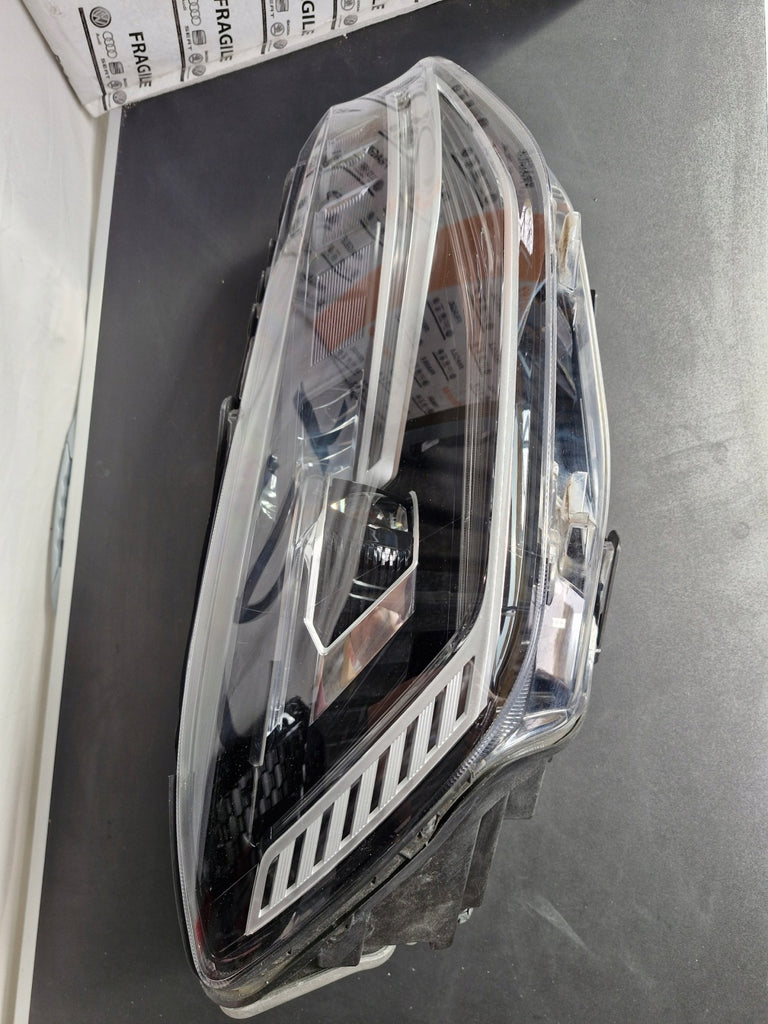 Frontscheinwerfer VW Caddy 2K8941036E Rechts Scheinwerfer Headlight SCH6818751779sy