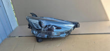 Load image into Gallery viewer, Frontscheinwerfer Mazda Cx-3 D10E-51030 Rechts Scheinwerfer Headlight SCH5142922184sq