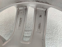 Load image into Gallery viewer, 1x Alufelge 17 Zoll 7.5" 5x112 38ET Glanz Silber 8W0601025E Audi A4 B9 Rim Wheel FEL9302511289cb