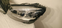 Laden Sie das Bild in den Galerie-Viewer, Frontscheinwerfer Mercedes-Benz W205 A2059061606 A2059061506 Vorderseite SCH7008663033ch