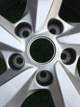 Load image into Gallery viewer, 1x Alufelge 17 Zoll 7.0&quot; 5x114.3 40ET CMS10093 Nissan Qashqai Rim Wheel