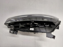 Laden Sie das Bild in den Galerie-Viewer, Frontscheinwerfer Renault Clio I V 260600149R Full LED Links Headlight SCH2615918021sc
