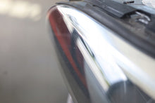 Laden Sie das Bild in den Galerie-Viewer, Frontscheinwerfer BMW F11 F10 7317131 7317132 Ein Satz Scheinwerfer Headlight SCH9190102022vn