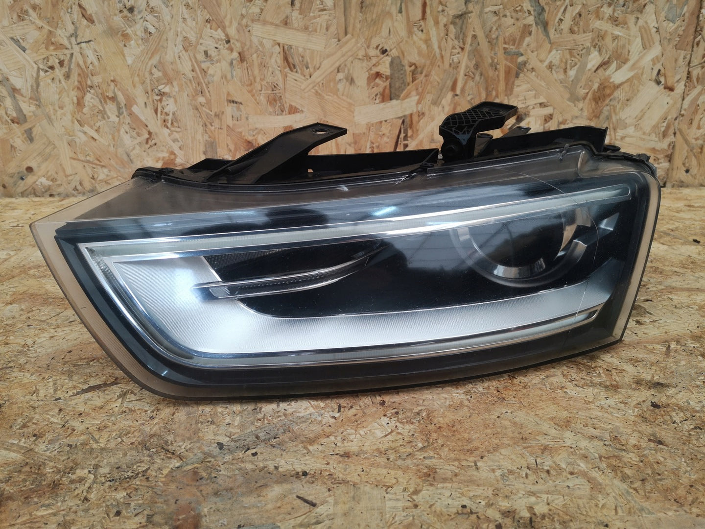 Frontscheinwerfer Audi Q3 8U0941031 Xenon Links Scheinwerfer Headlight