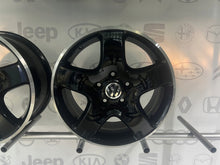 Laden Sie das Bild in den Galerie-Viewer, 4x Alufelge 17 Zoll 7.0" 5x120 55ET Glanz Schwarz 7H0601025C VW Caravelle FEL4251576372dz