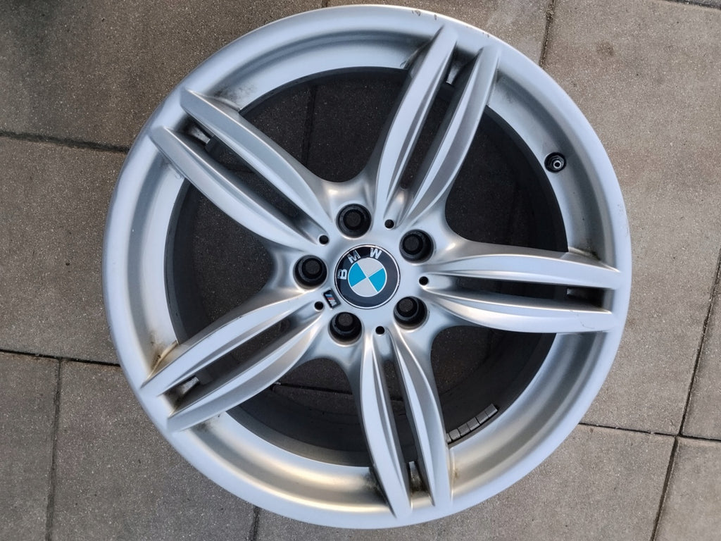 1x Alufelge 19 Zoll 9.0" 5x120 44ET 7842653 BMW 1 Rim Wheel FEL5552840510eh