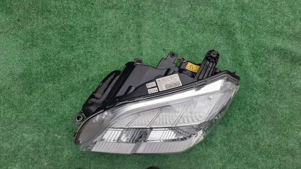 Frontscheinwerfer Mercedes-Benz W204 A2048205361 Bi-Xenon Links Headlight SCH4193757656vq