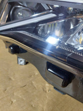 Load image into Gallery viewer, Frontscheinwerfer Seat Leon 5FB941008G FULL LED Rechts Scheinwerfer Headlight