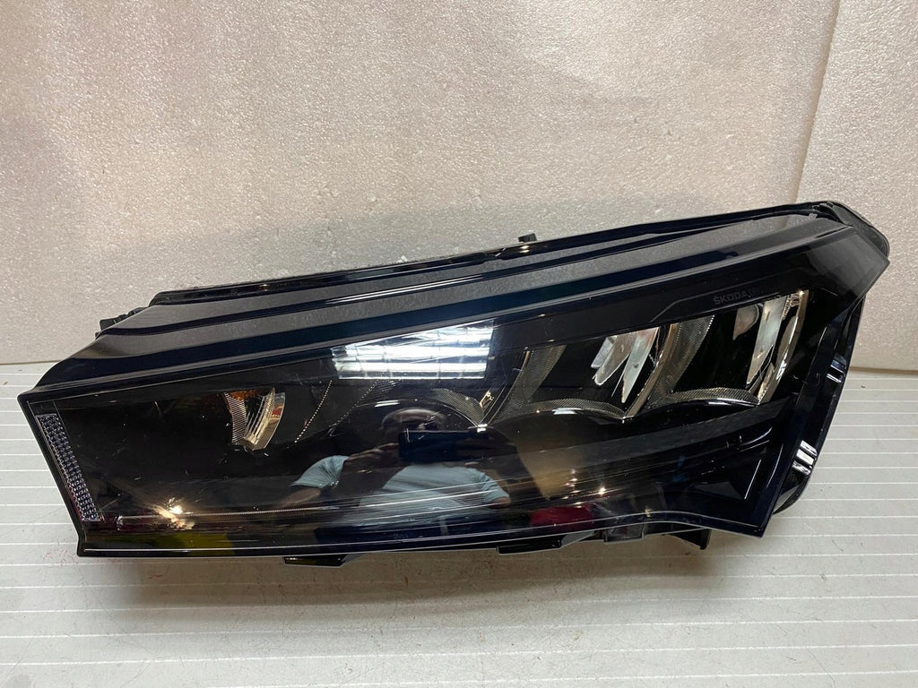 Frontscheinwerfer Skoda Enyaq 5LB941015F Full LED Links Scheinwerfer Headlight SCH3070757774zc
