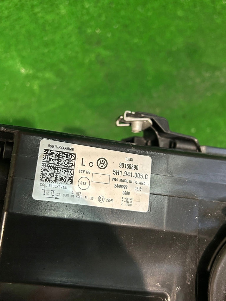 Frontscheinwerfer VW Golf VIII 90150890 Full LED Links Scheinwerfer Headlight SCH3167332071mr
