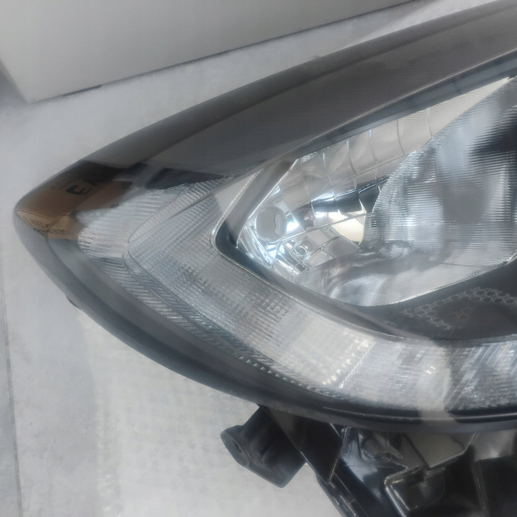 Frontscheinwerfer Toyota Aygo X Rechts Scheinwerfer Headlight SCH9533921850el