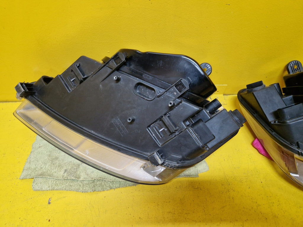 Frontscheinwerfer Ford C-Max 3M51-13005-AH Ein Satz Scheinwerfer Headlight SCH8588370314mq