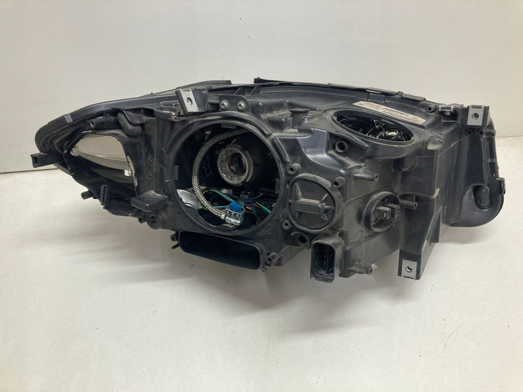 Frontscheinwerfer BMW 5 F11 F10 A9720325114 Xenon Ein Stück (Rechts oder Links)