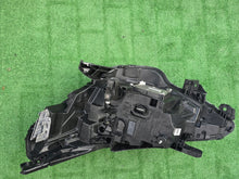 Laden Sie das Bild in den Galerie-Viewer, Frontscheinwerfer Renault Clio I 5 260109379R LED Rechts Scheinwerfer Headlight SCH1093655726nd