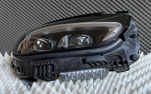 Laden Sie das Bild in den Galerie-Viewer, Frontscheinwerfer Mercedes-Benz W206 A2069063003 LED Rechts Headlight SCH7118709999la