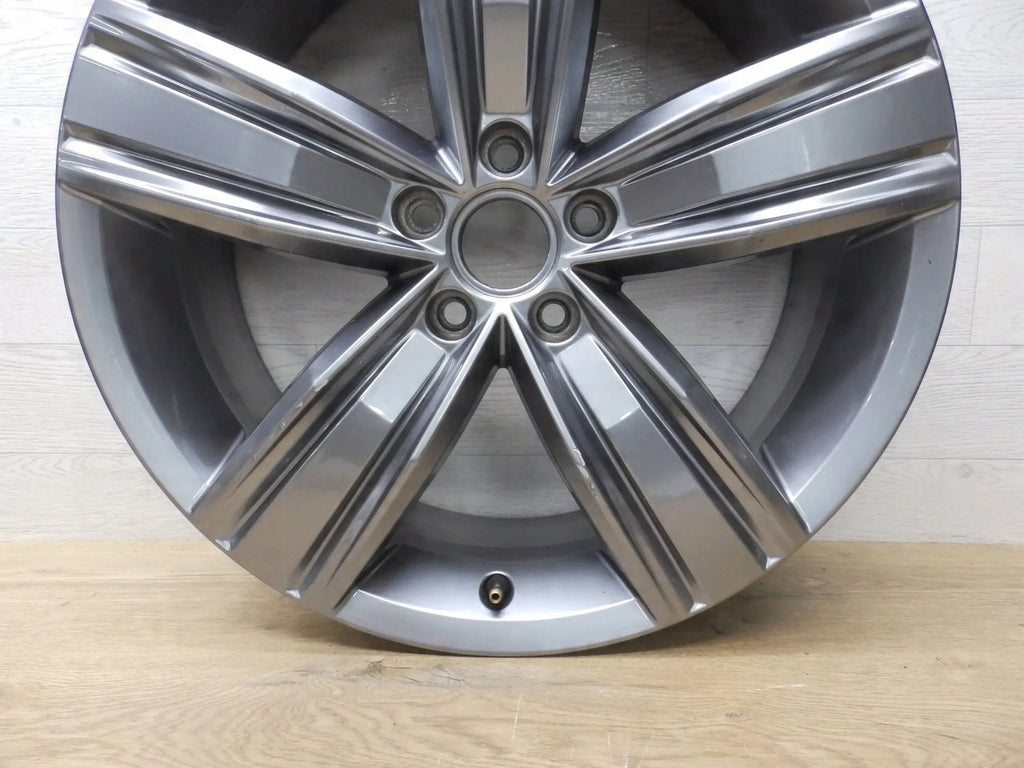 1x Alufelge 19 Zoll 7.0" 5x112 43ET Glanz Graphit 5NN601025 Mg Tiguan Allspace