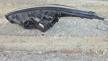 Load image into Gallery viewer, Frontscheinwerfer Kia Ceed 92102-A2220 LED Rechts Scheinwerfer Headlight