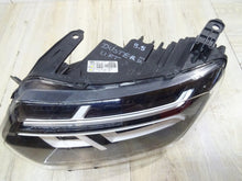 Laden Sie das Bild in den Galerie-Viewer, Frontscheinwerfer Dacia Duster 260602465R LED Links Scheinwerfer Headlight