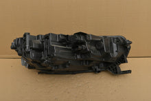 Laden Sie das Bild in den Galerie-Viewer, Frontscheinwerfer Skoda Octavia IV 5E4941015 Links Scheinwerfer Headlight SCH8744171989nt