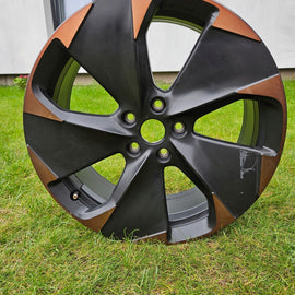 1x Alufelge 19 Zoll 7.5