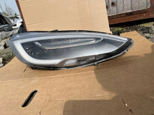 Laden Sie das Bild in den Galerie-Viewer, Frontscheinwerfer Tesla Model S 106504600B Full LED Rechts Headlight