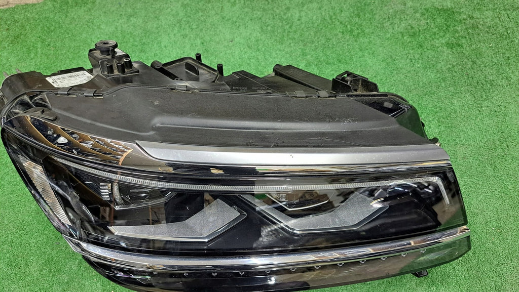 Frontscheinwerfer VW Tiguan 5NB941082D Rechts Scheinwerfer Headlight