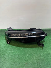 Laden Sie das Bild in den Galerie-Viewer, Frontscheinwerfer Renault Megane I E Tech 260102443R LED Rechts Headlight SCH3861500774ff