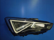 Laden Sie das Bild in den Galerie-Viewer, Frontscheinwerfer Seat Leon 5FB941008G 90188326 LED Rechts Headlight