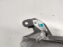 Laden Sie das Bild in den Galerie-Viewer, Frontscheinwerfer Toyota Yaris EUK0-6 Links Scheinwerfer Headlight SCH5661578068gx