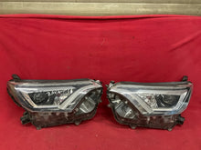 Laden Sie das Bild in den Galerie-Viewer, Frontscheinwerfer Toyota W3049K03 LED Ein Satz Scheinwerfer Headlight SCH5633545330nl