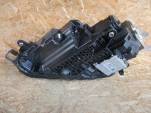 Load image into Gallery viewer, Frontscheinwerfer Skoda Superb 3P1941016A Full LED Ein Stück (Rechts oder Links) SCH6650712822jb