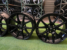 Laden Sie das Bild in den Galerie-Viewer, 4x Alufelge 18 Zoll 8.5" 5x114.3 40ET Glanz Schwarz 1044221-00-C Tesla Model 3 FEL4826670854uh