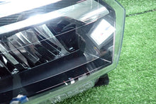 Laden Sie das Bild in den Galerie-Viewer, Frontscheinwerfer Renault Trafic 260102899R Rechts Scheinwerfer Headlight SCH6409725714ck