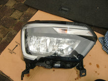 Laden Sie das Bild in den Galerie-Viewer, Frontscheinwerfer Renault Master I Rechts Scheinwerfer Headlight SCH6512217741un