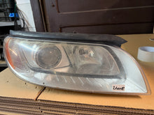Laden Sie das Bild in den Galerie-Viewer, Frontscheinwerfer Volvo V70 S80 121005 Xenon Rechts Scheinwerfer Headlight SCH5307009023wr