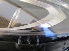 Laden Sie das Bild in den Galerie-Viewer, Frontscheinwerfer Mercedes-Benz W246 A2468207161 Xenon Links Headlight SCH9465628582hi