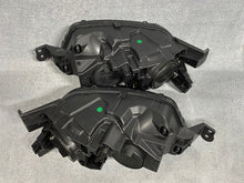 Laden Sie das Bild in den Galerie-Viewer, Frontscheinwerfer Citroën C4 Picasso II 96759751 Xenon Rechts oder Links