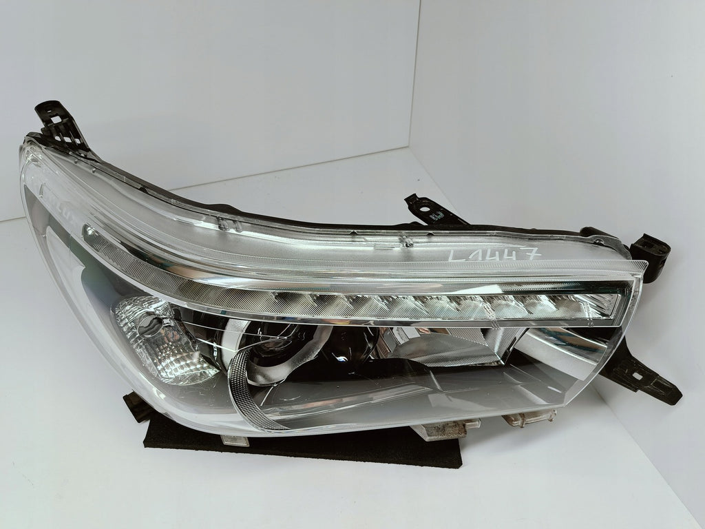 Frontscheinwerfer Toyota Hilux VIII LED Rechts Scheinwerfer Headlight SCH6842835709eg