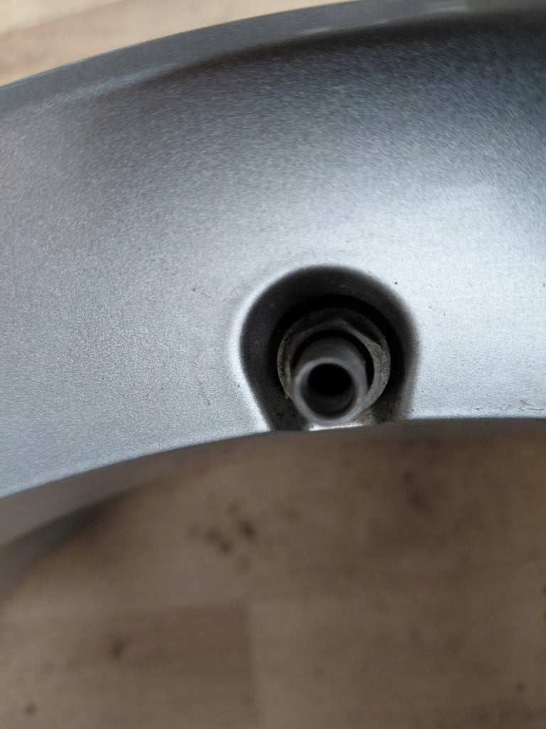 4x Alufelge 17 Zoll 6.5" 5x112 44ET Glanz Silber A1774011200 Mercedes-Benz FEL5164992875qr