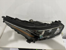 Load image into Gallery viewer, Frontscheinwerfer Toyota Highlander 10000-8A06K LED Rechts Headlight SCH5443704413ih