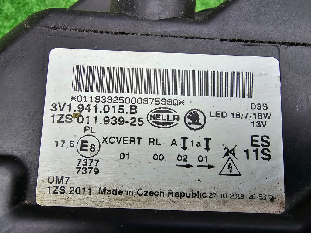 Frontscheinwerfer Skoda Superb III 3V1941015B Xenon Rechts oder Links